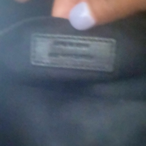 Authentic YSL camera bag in great condition! - Picture 6 of 9